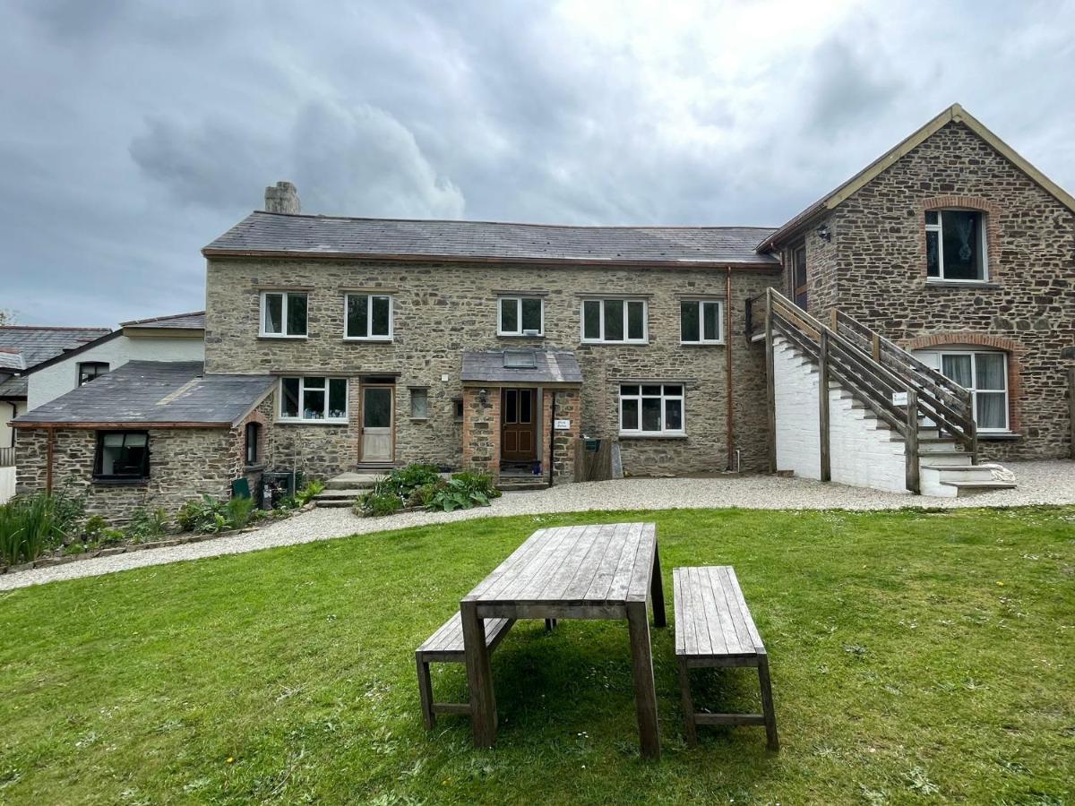 The Old Rectory Southcott Apartment In Jacobstow 10 Mins To Widemouth Bay And Crackington Haven,15 Mins Bude,20 Mins Tintagel, 27 Mins Port Issac Екстер'єр фото